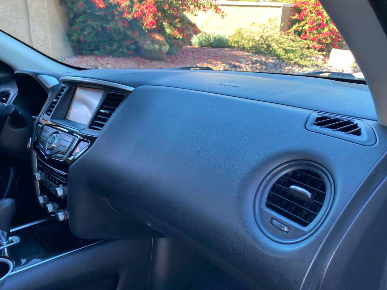 Nissan Pathfinder FWD S 2020