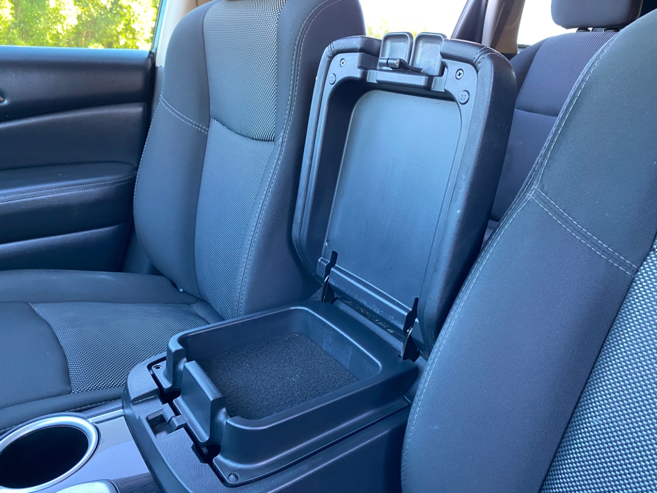 Nissan Pathfinder FWD S 2020