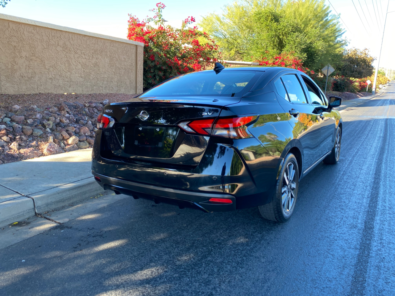 Nissan Versa SV CVT 2021
