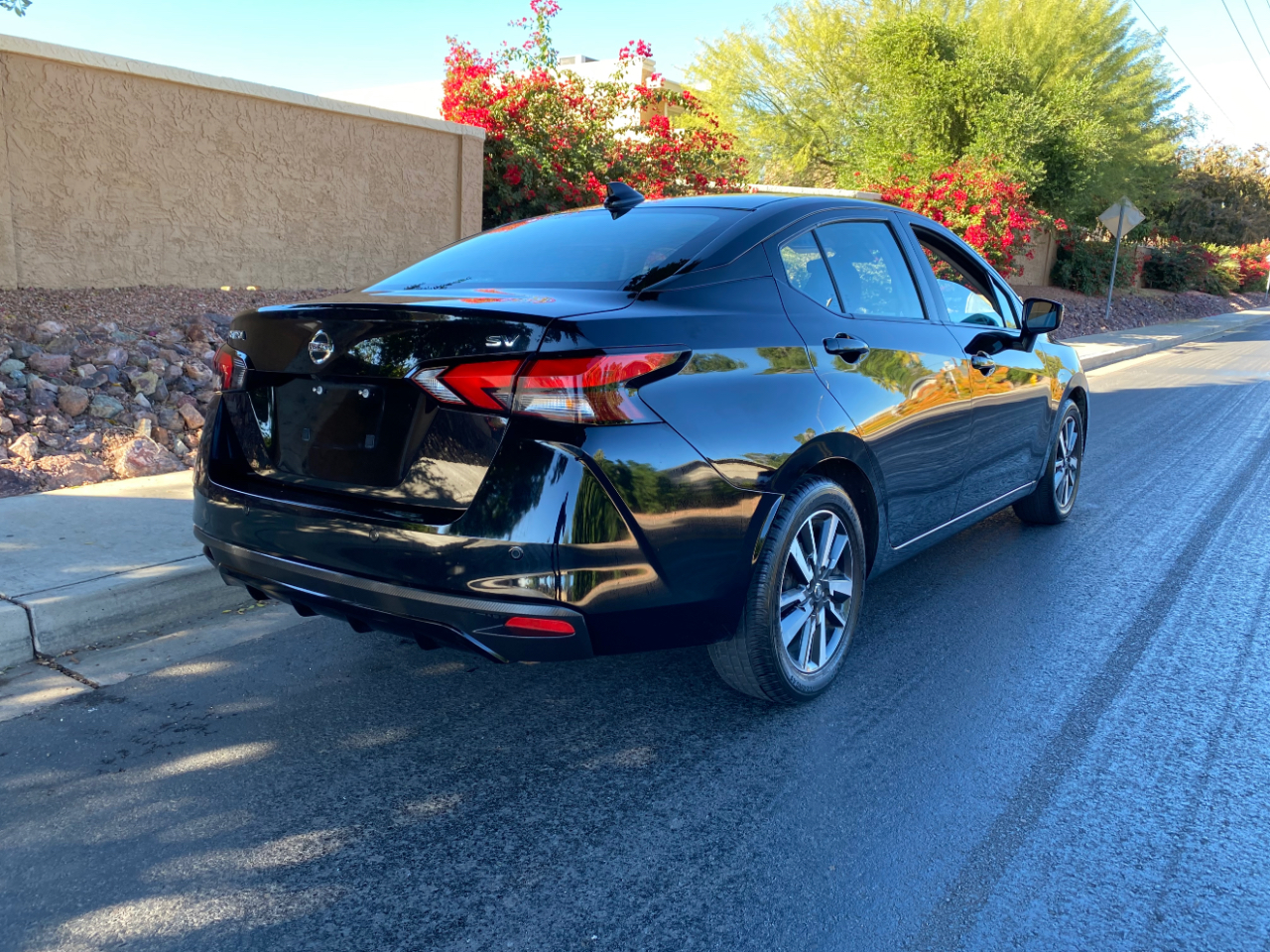 Nissan Versa SV CVT 2021