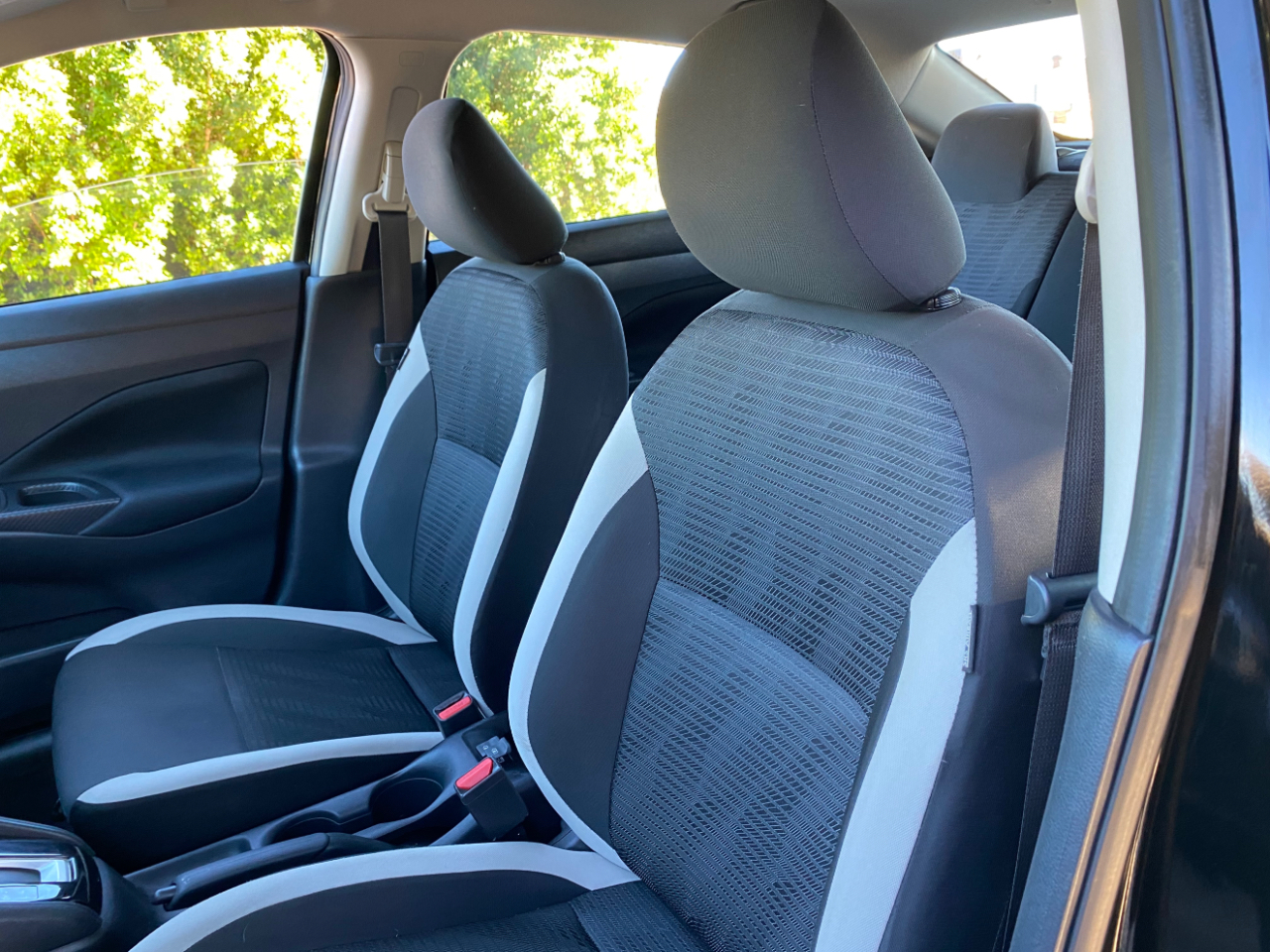 Nissan Versa SV CVT 2021