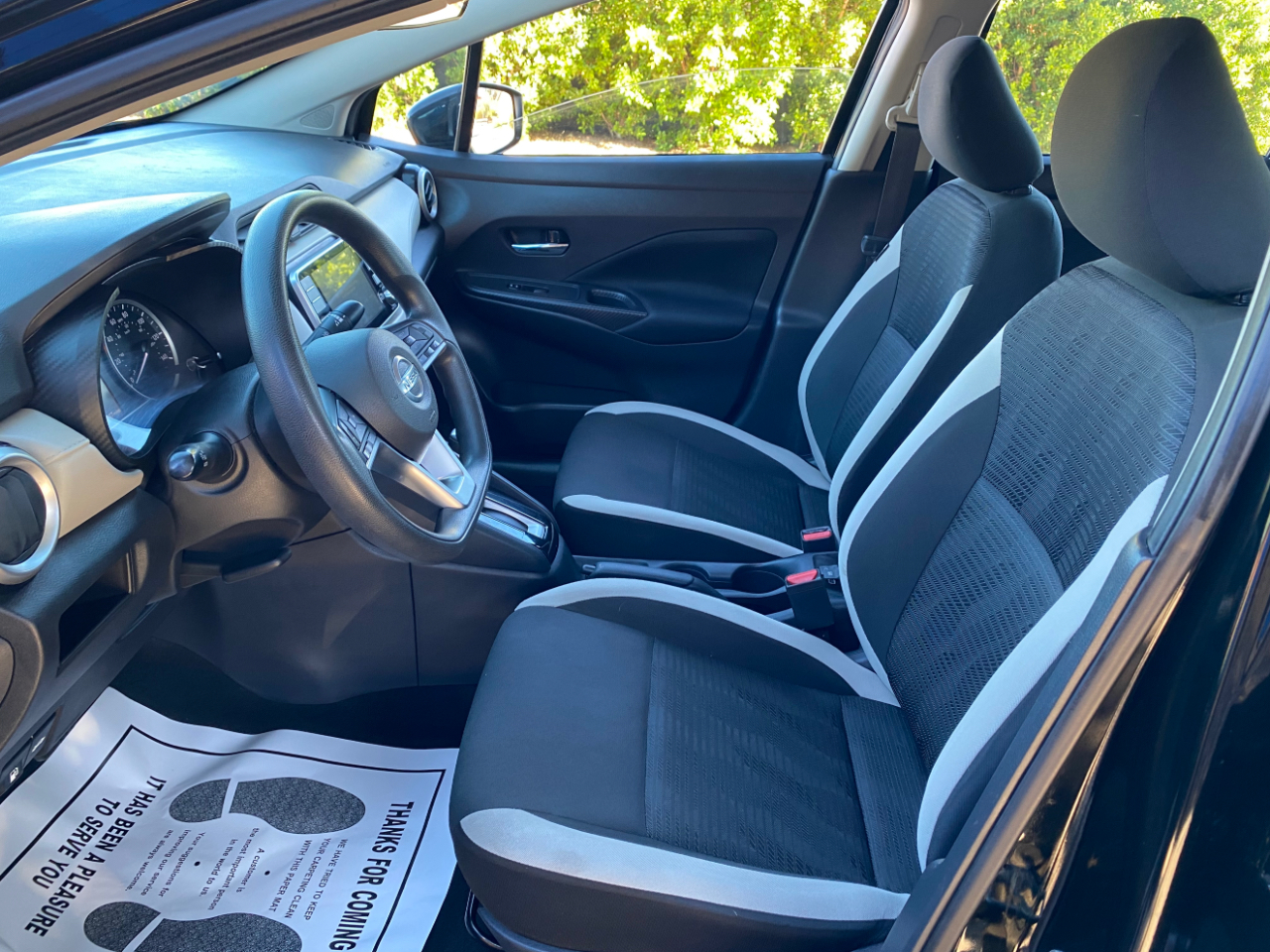 Nissan Versa SV CVT 2021