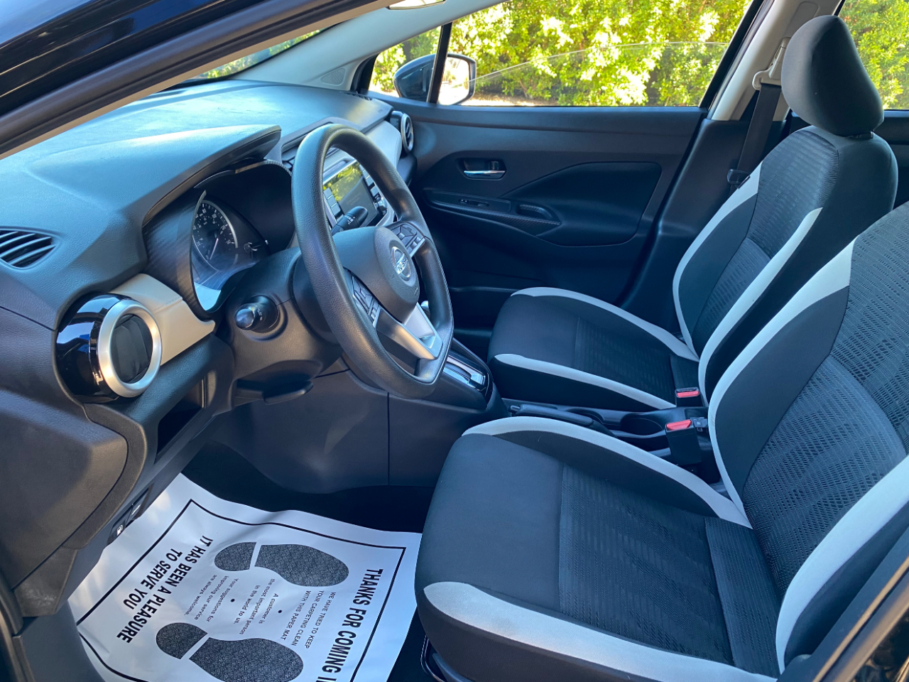 Nissan Versa SV CVT 2021