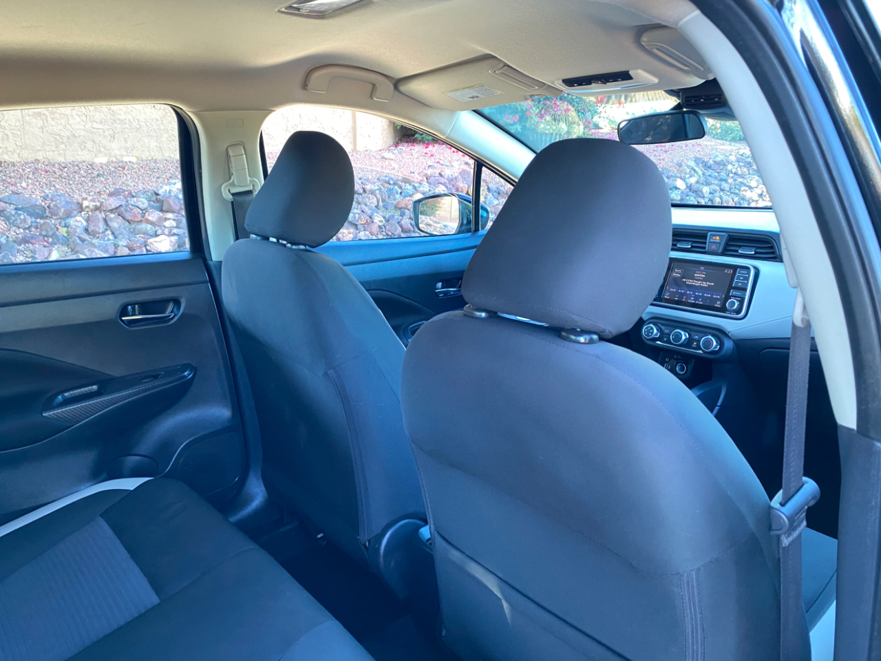 Nissan Versa SV CVT 2021