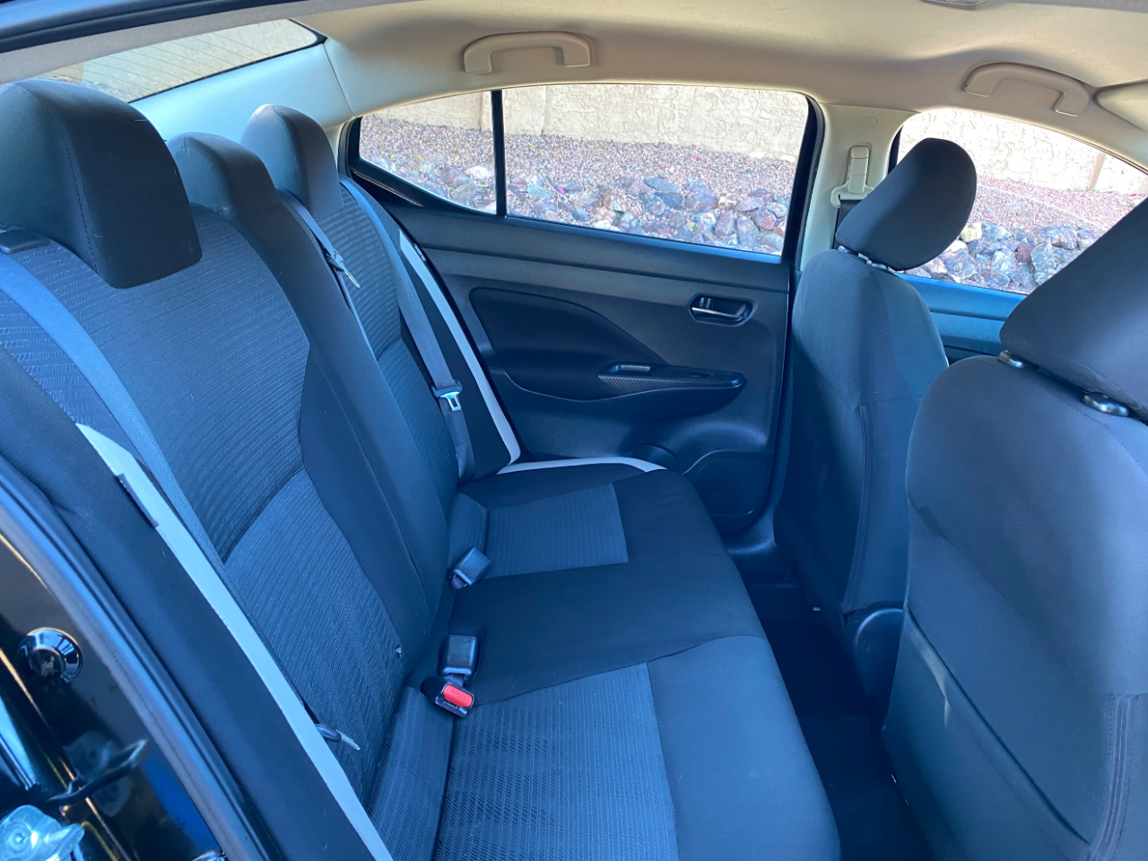 Nissan Versa SV CVT 2021