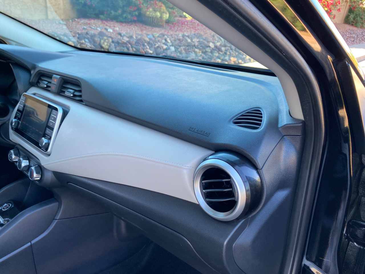 Nissan Versa SV CVT 2021