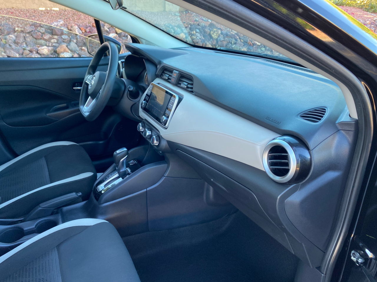 Nissan Versa SV CVT 2021