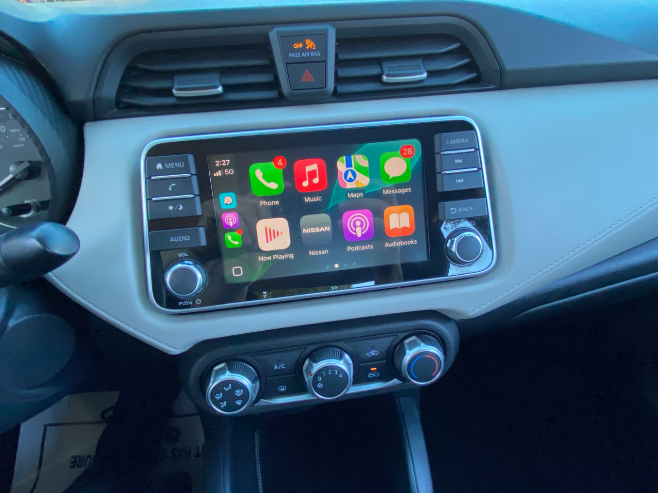 Nissan Versa SV CVT 2021