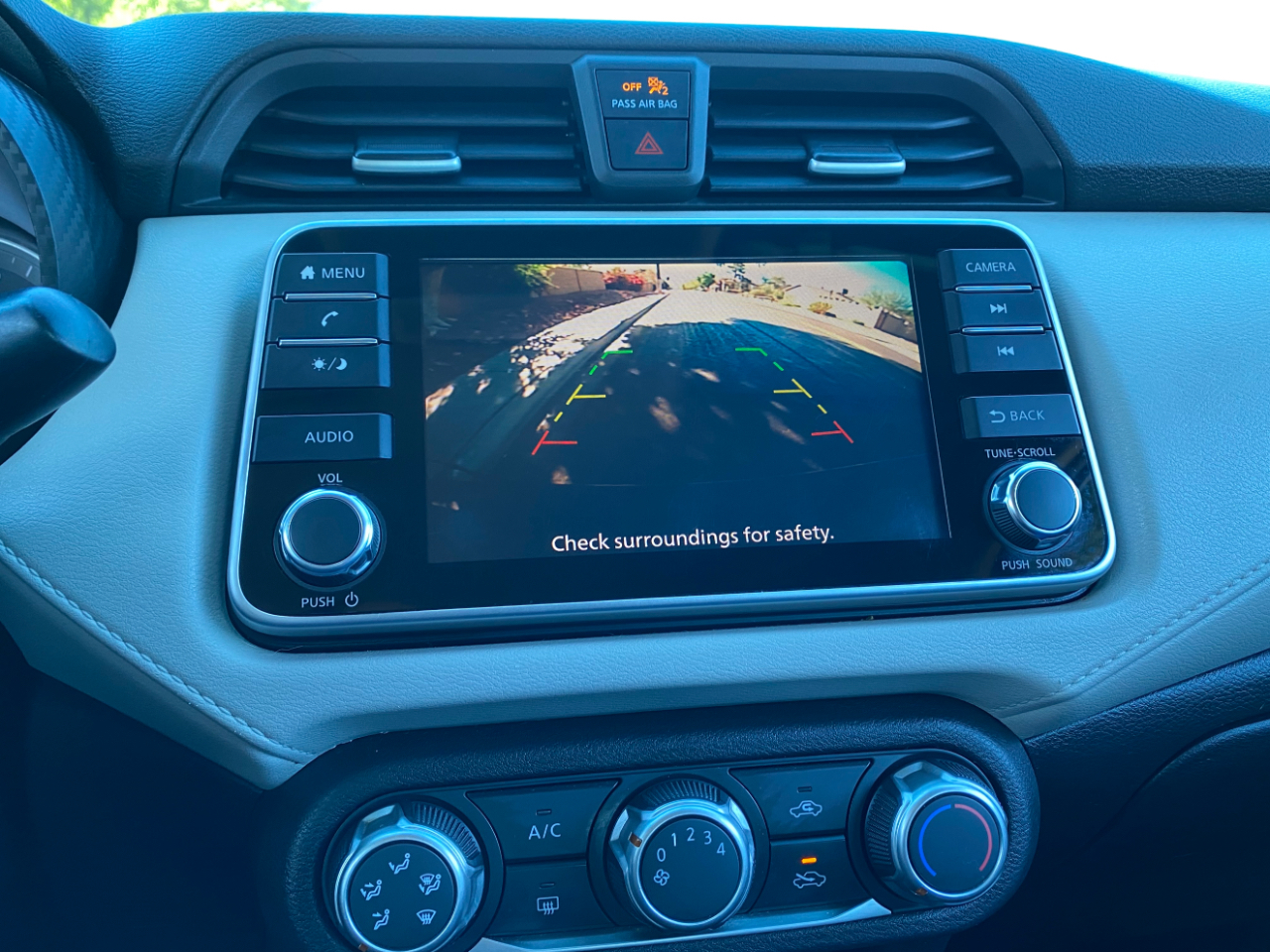 Nissan Versa SV CVT 2021