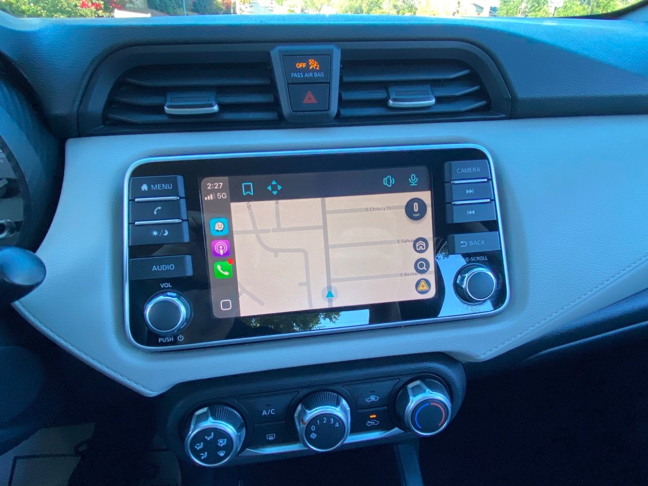 Nissan Versa SV CVT 2021