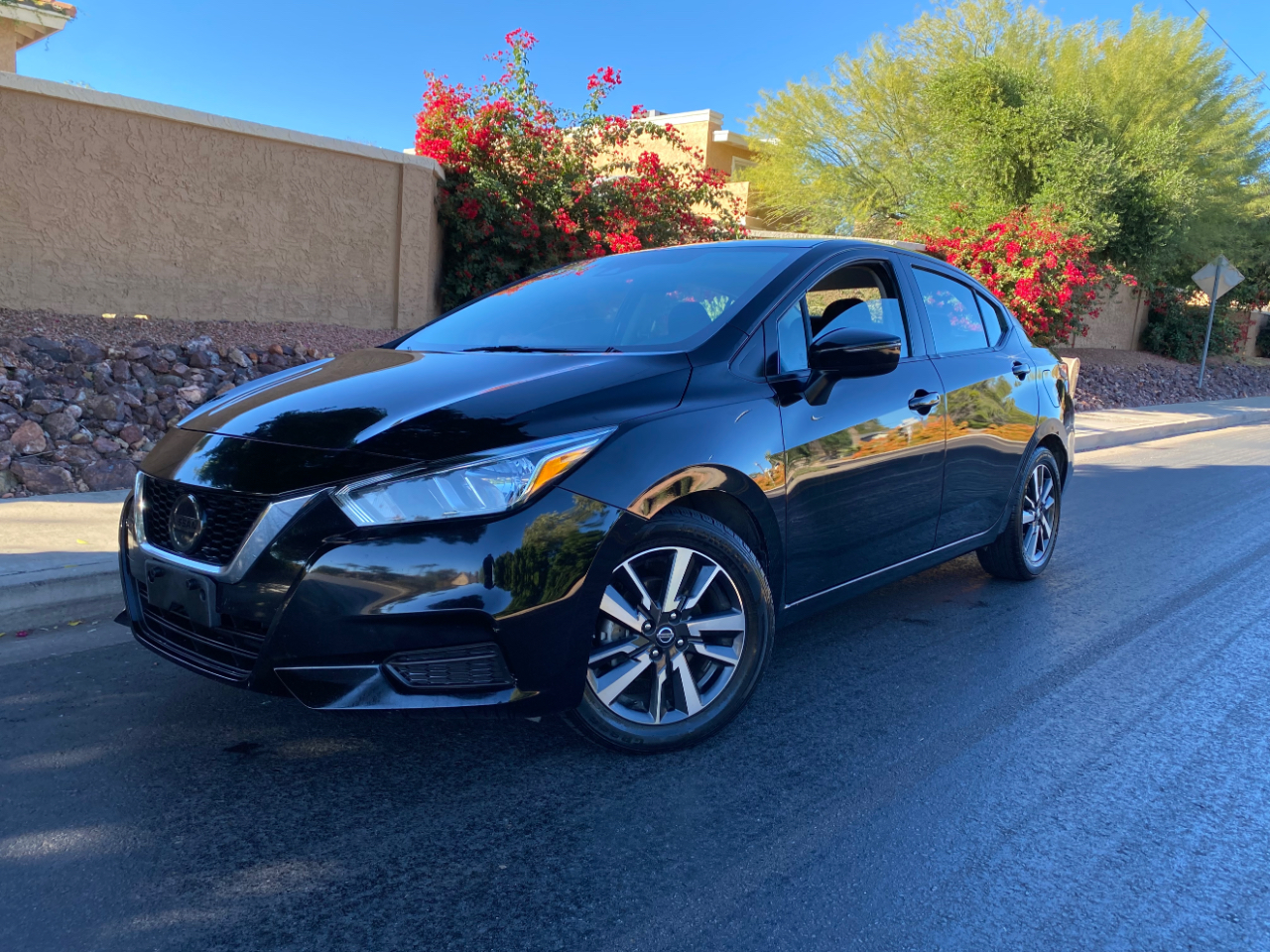 Nissan Versa SV CVT 2021