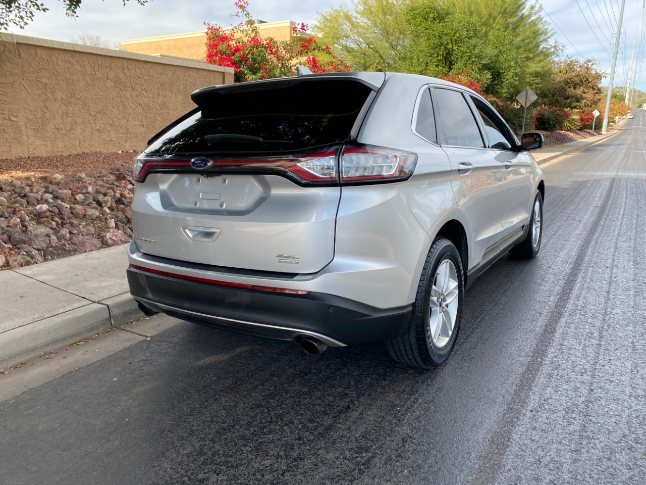 Ford Edge 4dr SEL FWD 2016