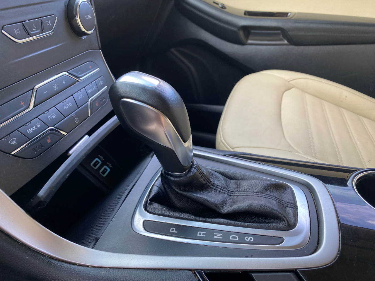 Ford Edge 4dr SEL FWD 2016