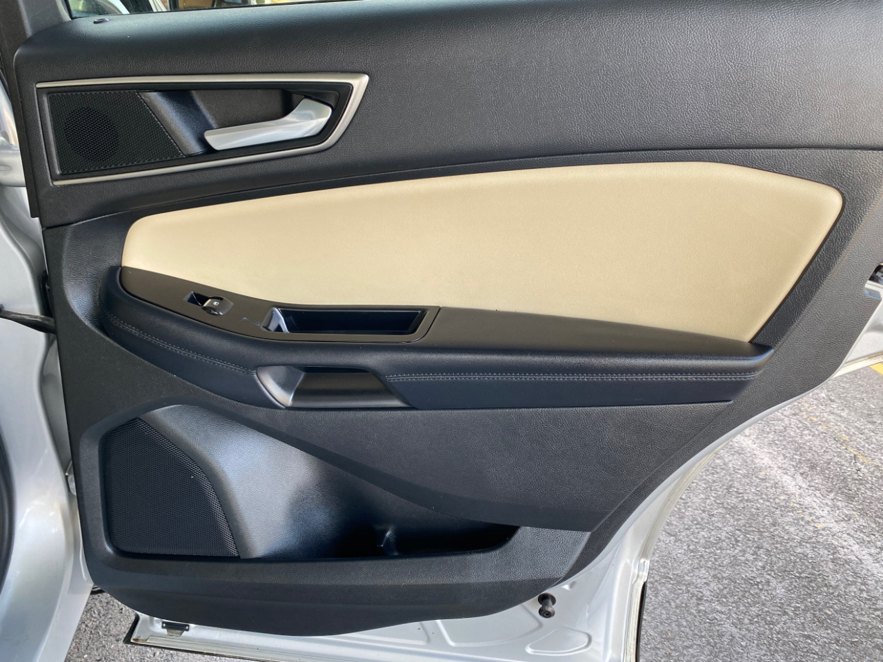 Ford Edge 4dr SEL FWD 2016