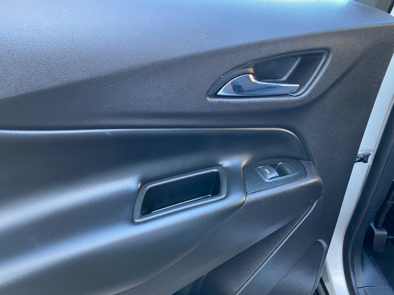 Chevrolet Equinox FWD 4dr LT w/1LT 2018