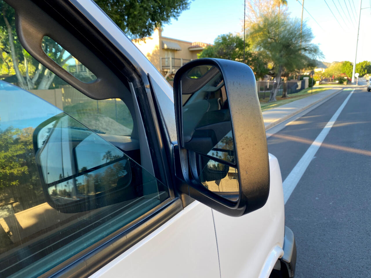 Chevrolet Express Passenger RWD 2500 135" LS 2017