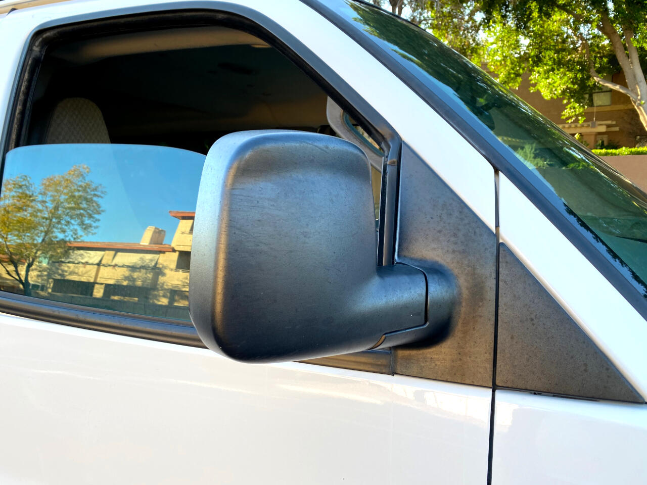 Chevrolet Express Passenger RWD 2500 135" LS 2017