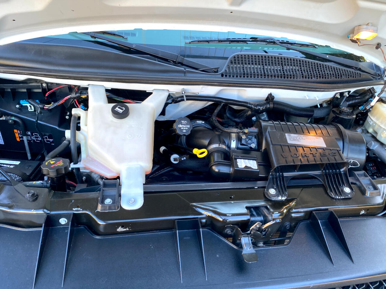 Chevrolet Express Passenger RWD 2500 135" LS 2017