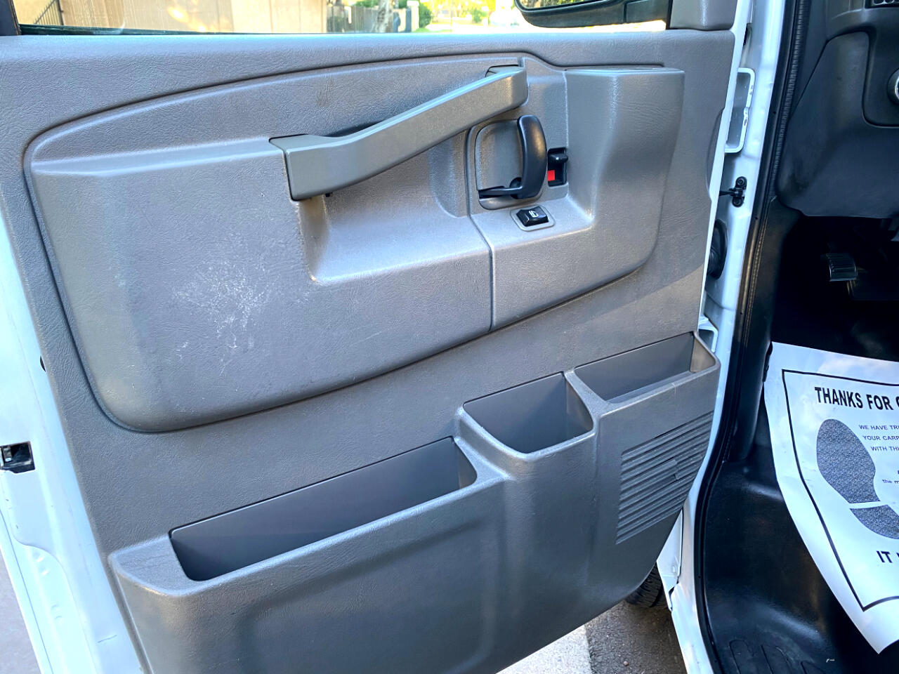 Chevrolet Express Passenger RWD 2500 135" LS 2017