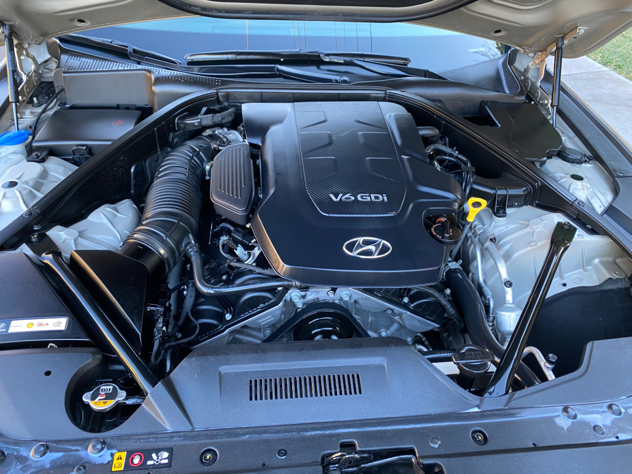 Hyundai Genesis 4dr Sdn V6 3.8L RWD 2015