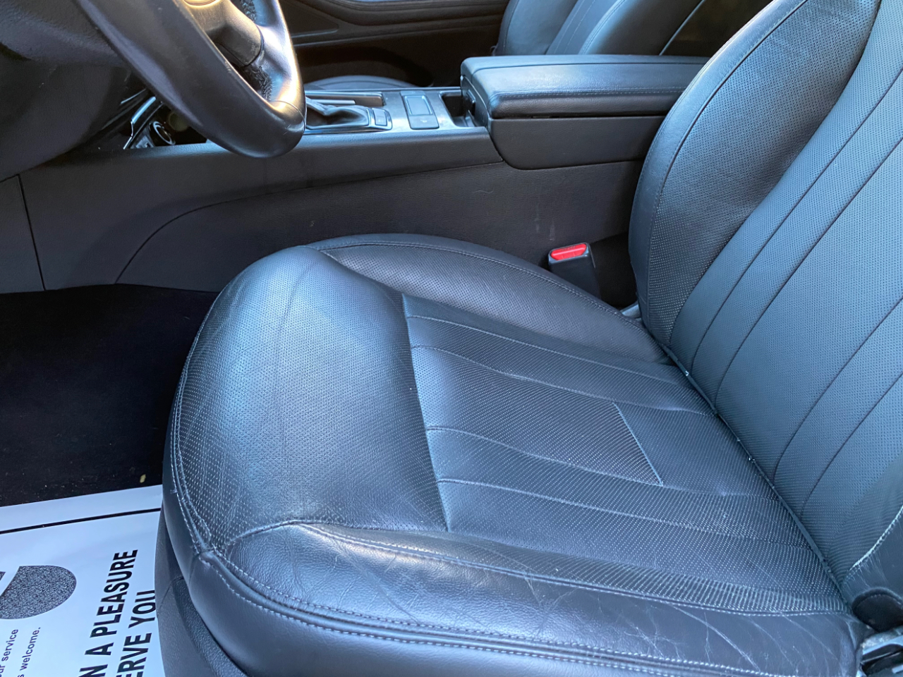 Hyundai Genesis 4dr Sdn V6 3.8L RWD 2015