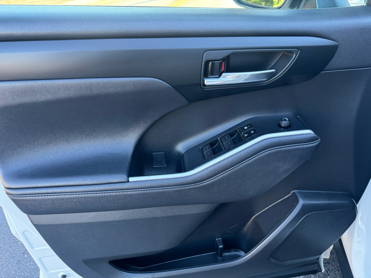 Toyota Highlander XLE 2023