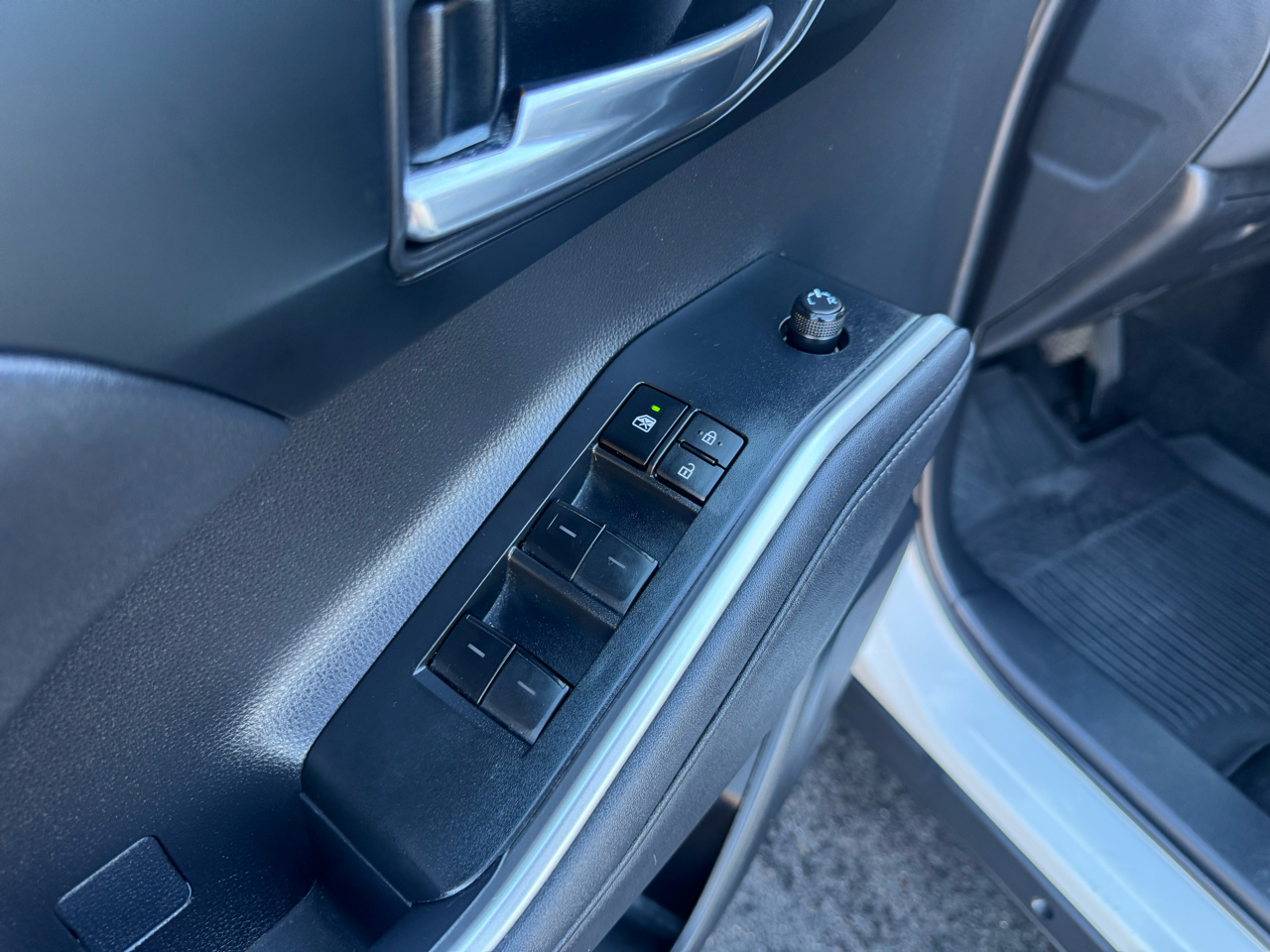 Toyota Highlander XLE 2023