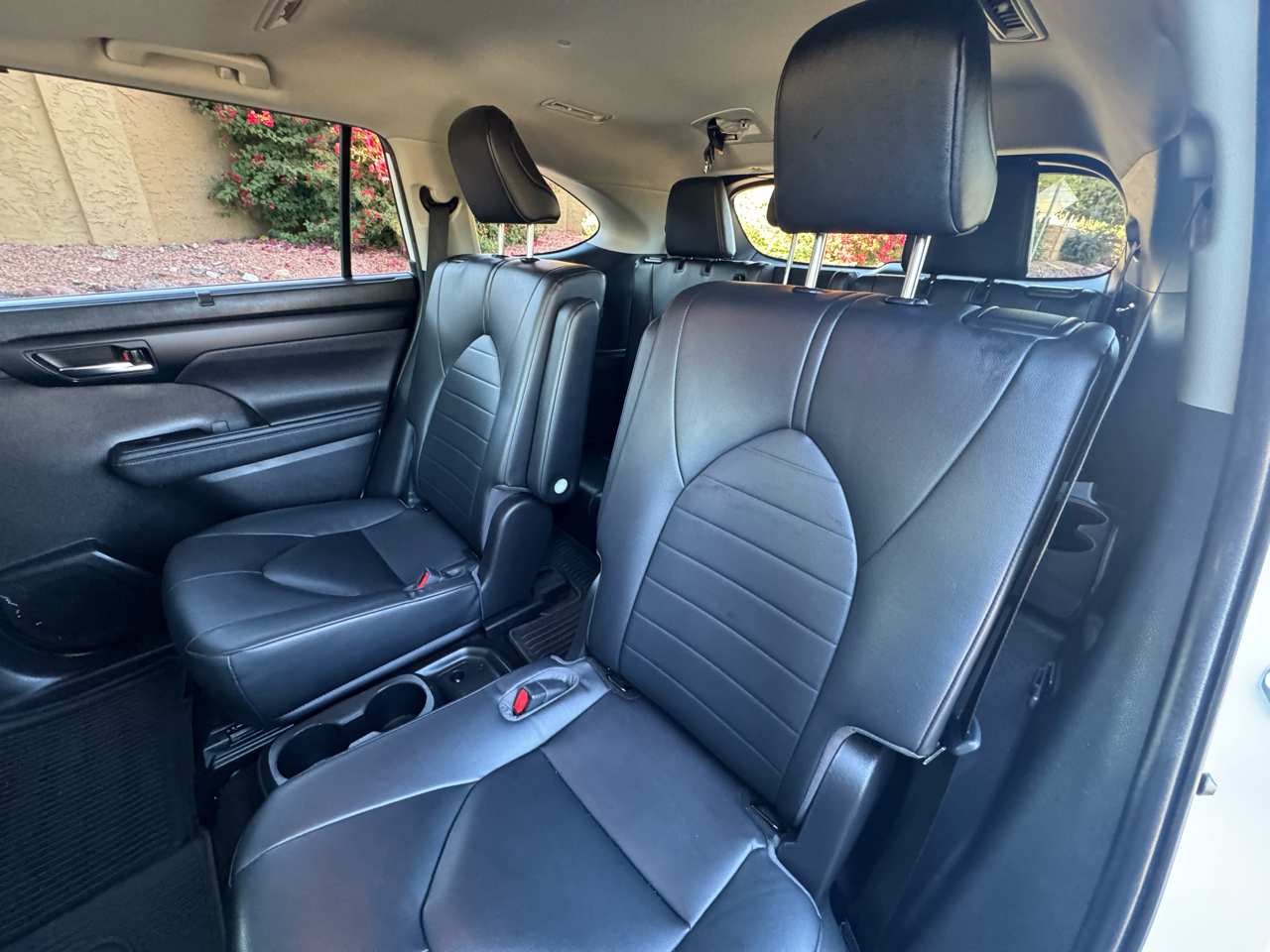 Toyota Highlander XLE 2023