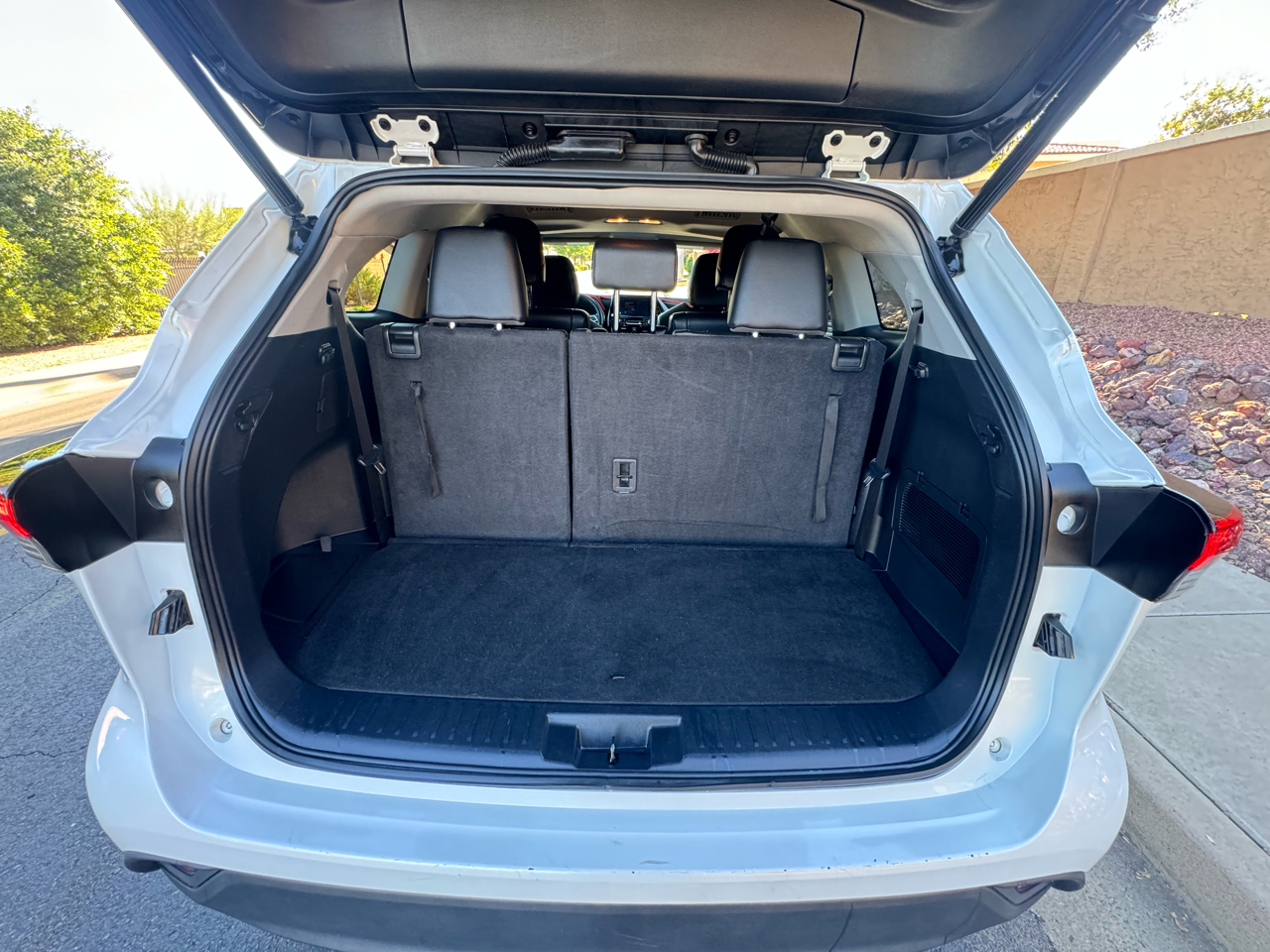 Toyota Highlander XLE 2023