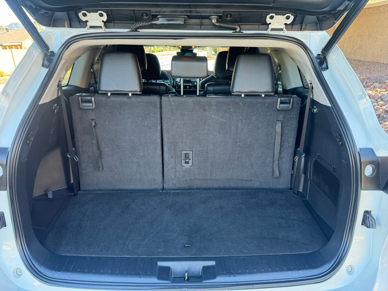 Toyota Highlander XLE 2023