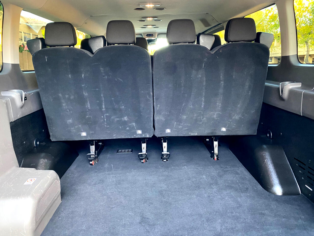 Ford Transit Passenger Wagon T-350 148" Low Roof XLT RWD 2023