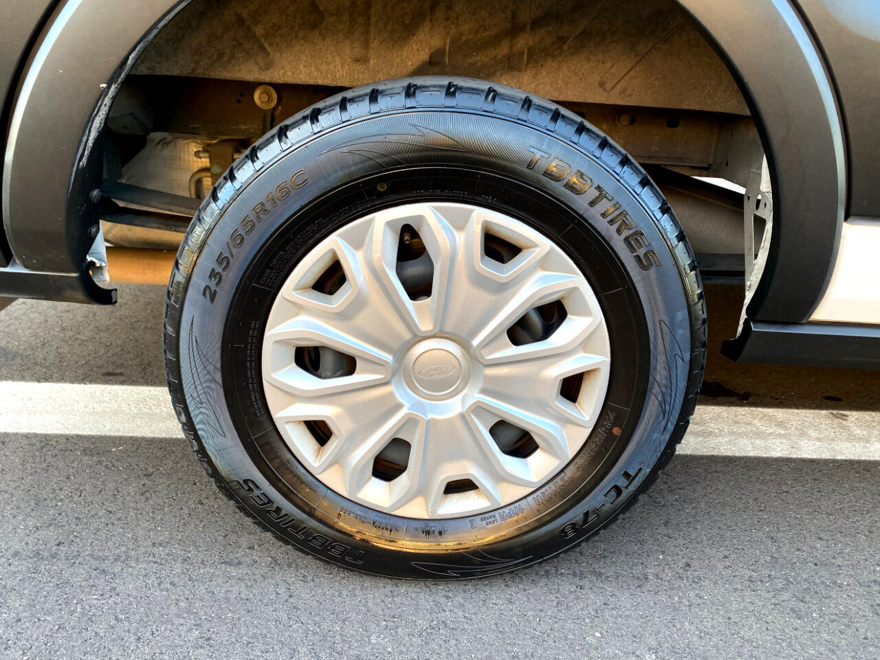 Ford Transit Passenger Wagon T-350 148" Low Roof XLT RWD 2023