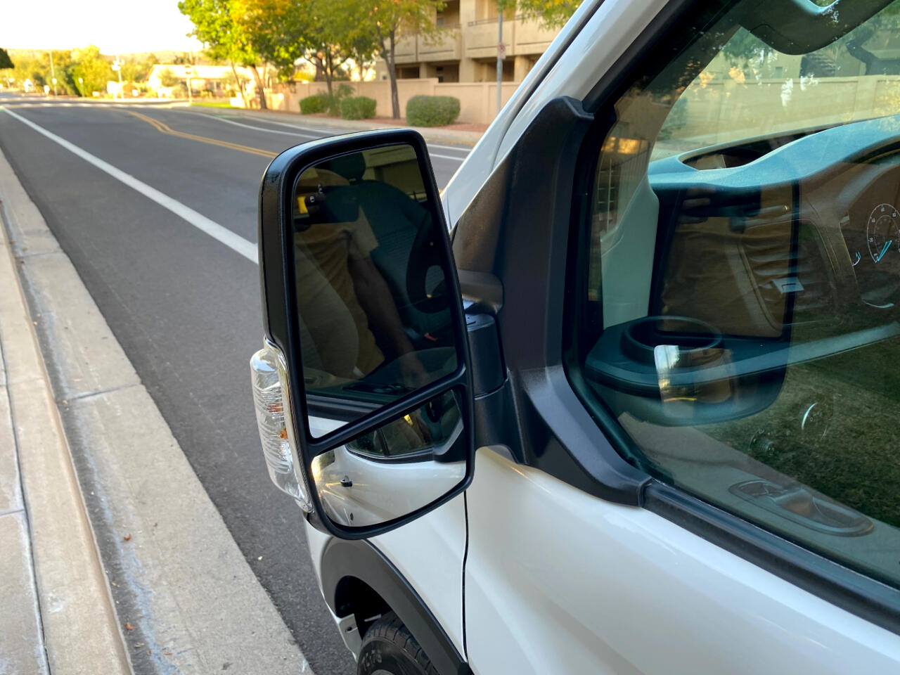 Ford Transit Passenger Wagon T-350 148" Low Roof XLT RWD 2023