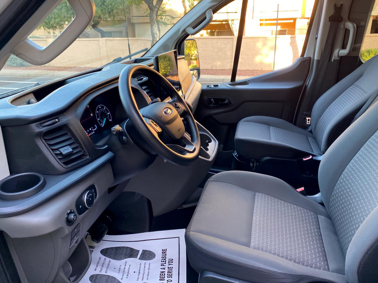 Ford Transit Passenger Wagon T-350 148" Low Roof XLT RWD 2023