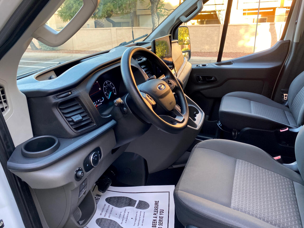 Ford Transit Passenger Wagon T-350 148" Low Roof XLT RWD 2023