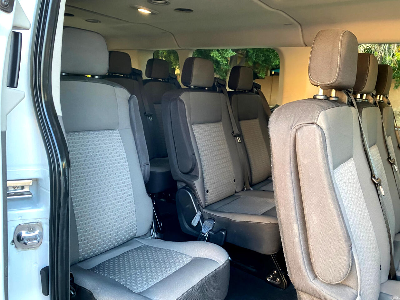 Ford Transit Passenger Wagon T-350 148" Low Roof XLT RWD 2023