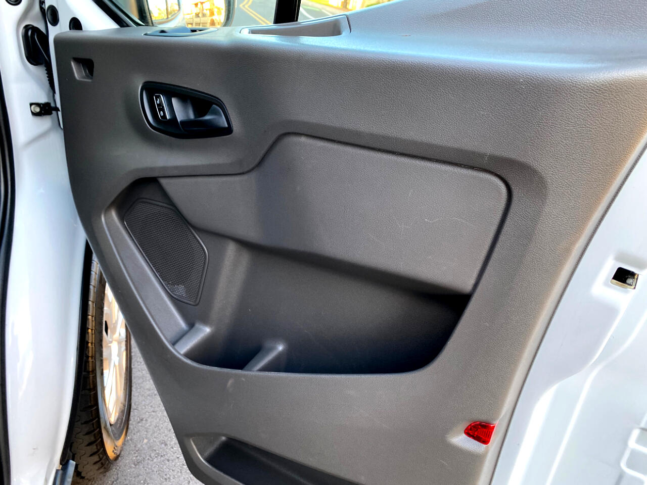 Ford Transit Passenger Wagon T-350 148" Low Roof XLT RWD 2023