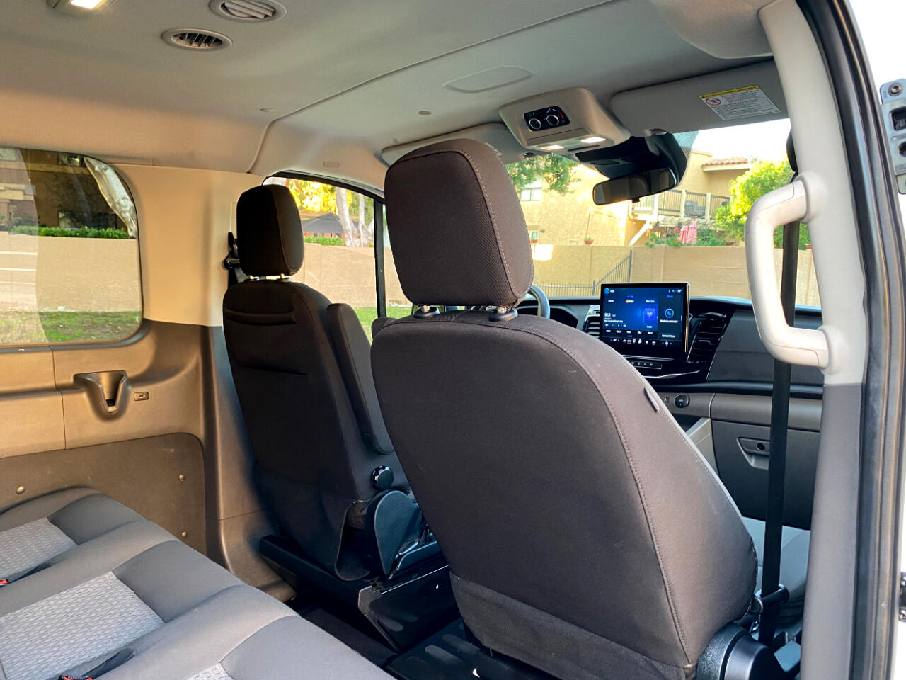 Ford Transit Passenger Wagon T-350 148" Low Roof XLT RWD 2023