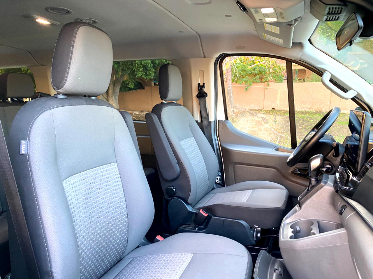 Ford Transit Passenger Wagon T-350 148" Low Roof XLT RWD 2023