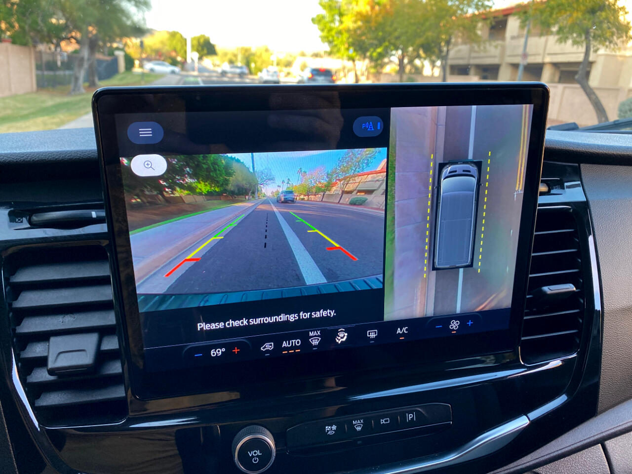 Ford Transit Passenger Wagon T-350 148" Low Roof XLT RWD 2023