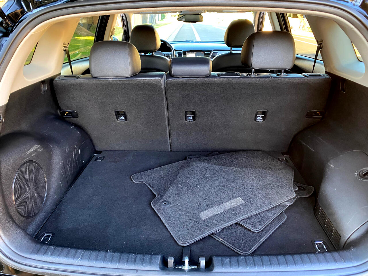 Kia Niro Plug-In Hybrid EX Premium FWD 2019