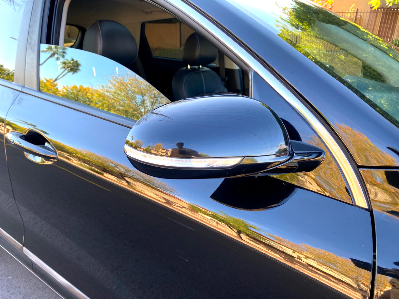 Kia Niro Plug-In Hybrid EX Premium FWD 2019