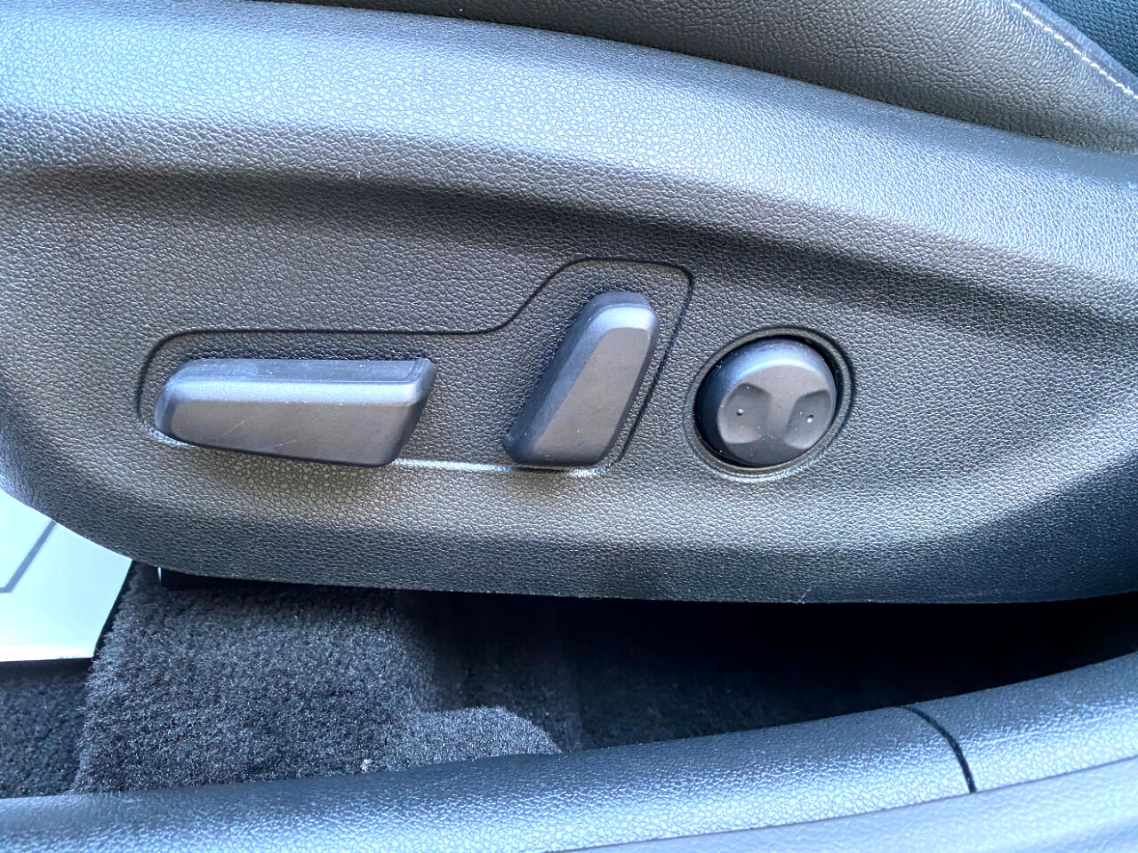 Kia Niro Plug-In Hybrid EX Premium FWD 2019