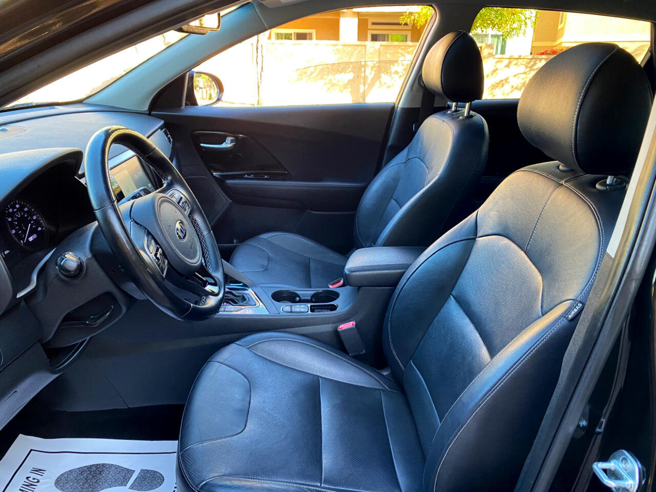 Kia Niro Plug-In Hybrid EX Premium FWD 2019