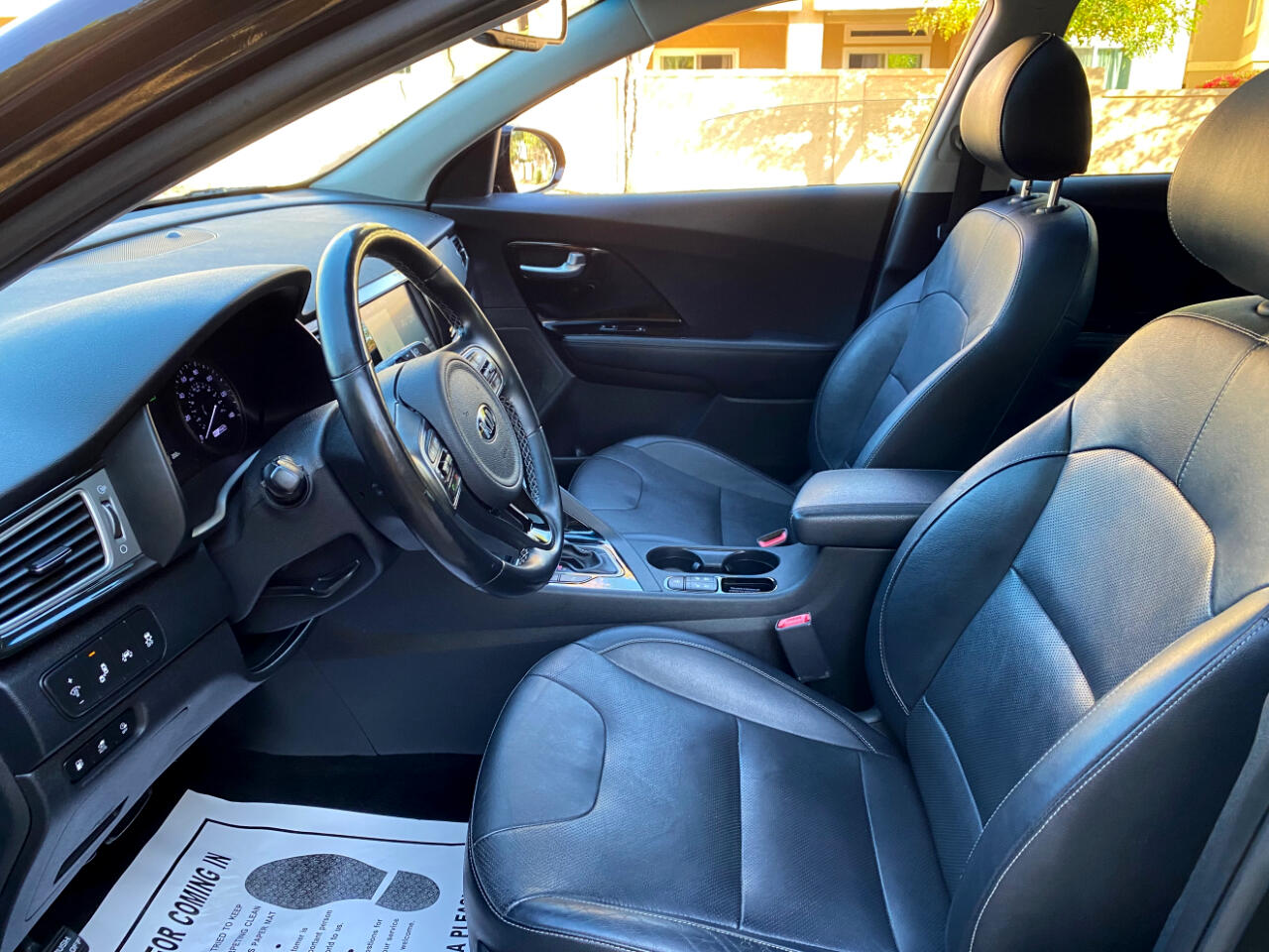 Kia Niro Plug-In Hybrid EX Premium FWD 2019