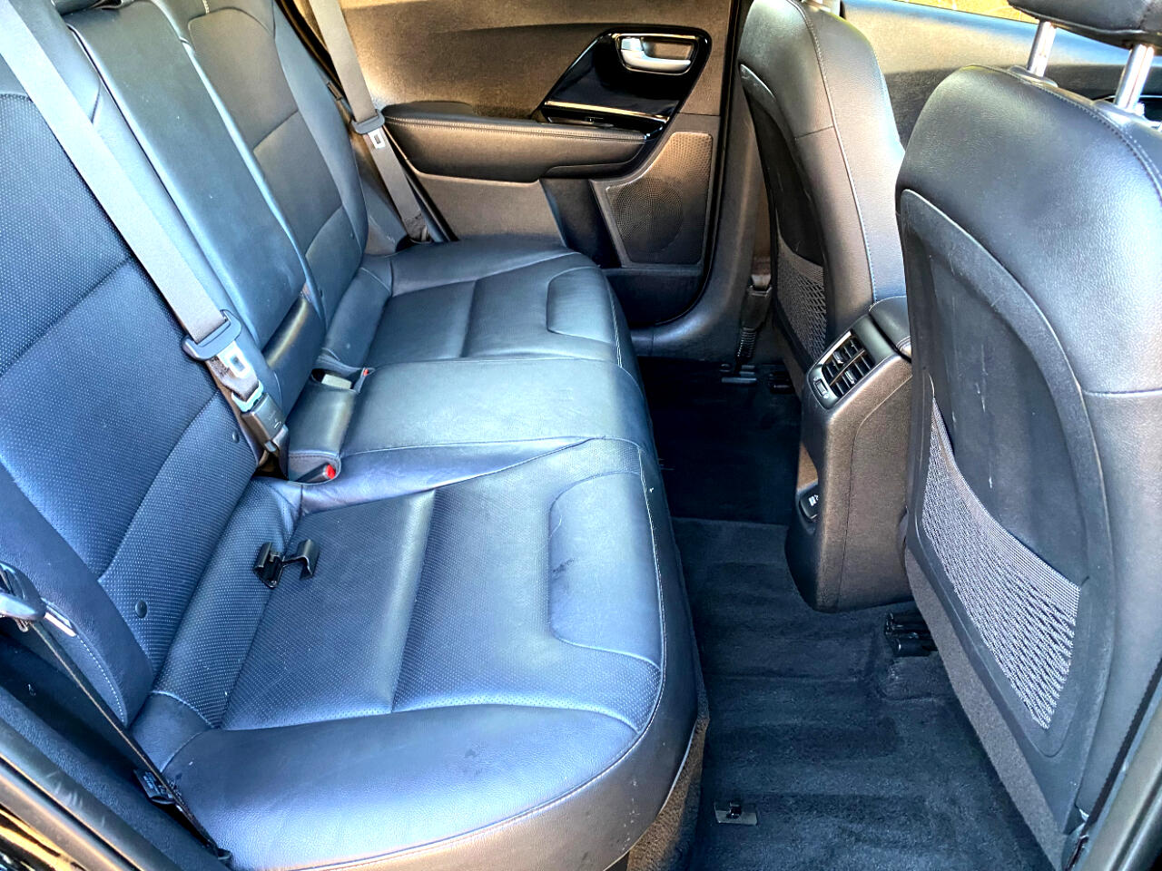 Kia Niro Plug-In Hybrid EX Premium FWD 2019