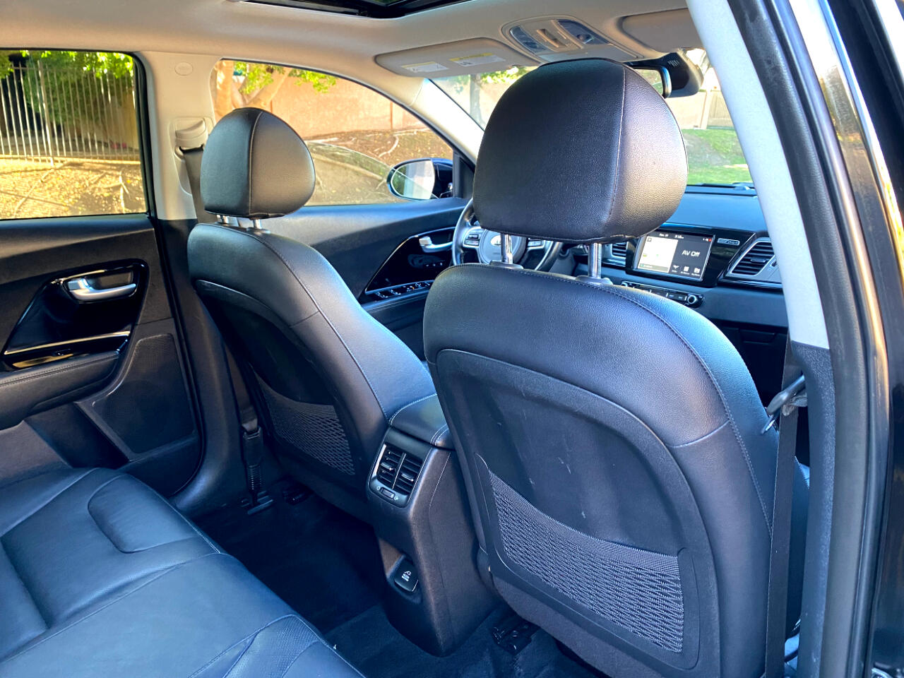 Kia Niro Plug-In Hybrid EX Premium FWD 2019