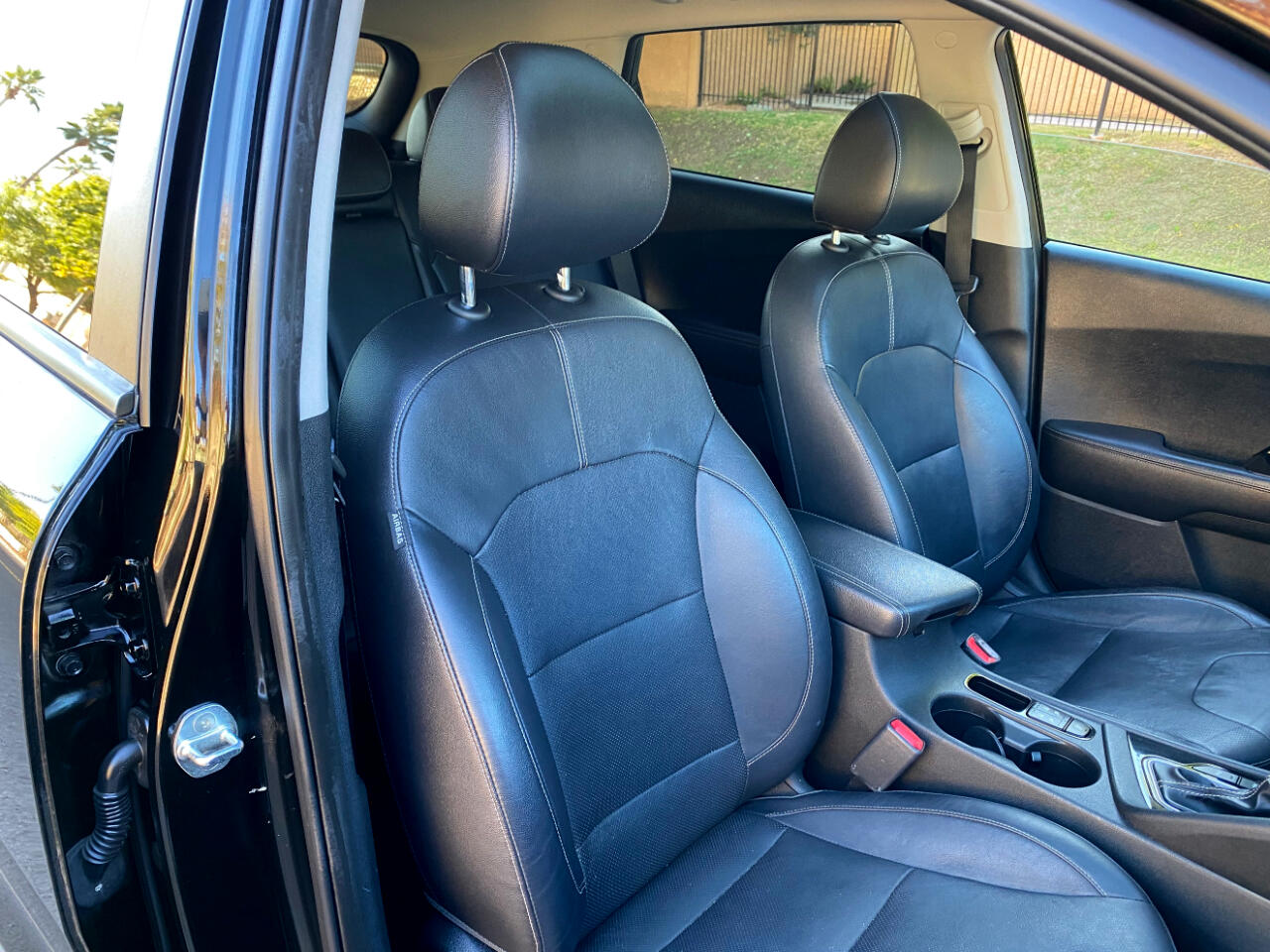 Kia Niro Plug-In Hybrid EX Premium FWD 2019