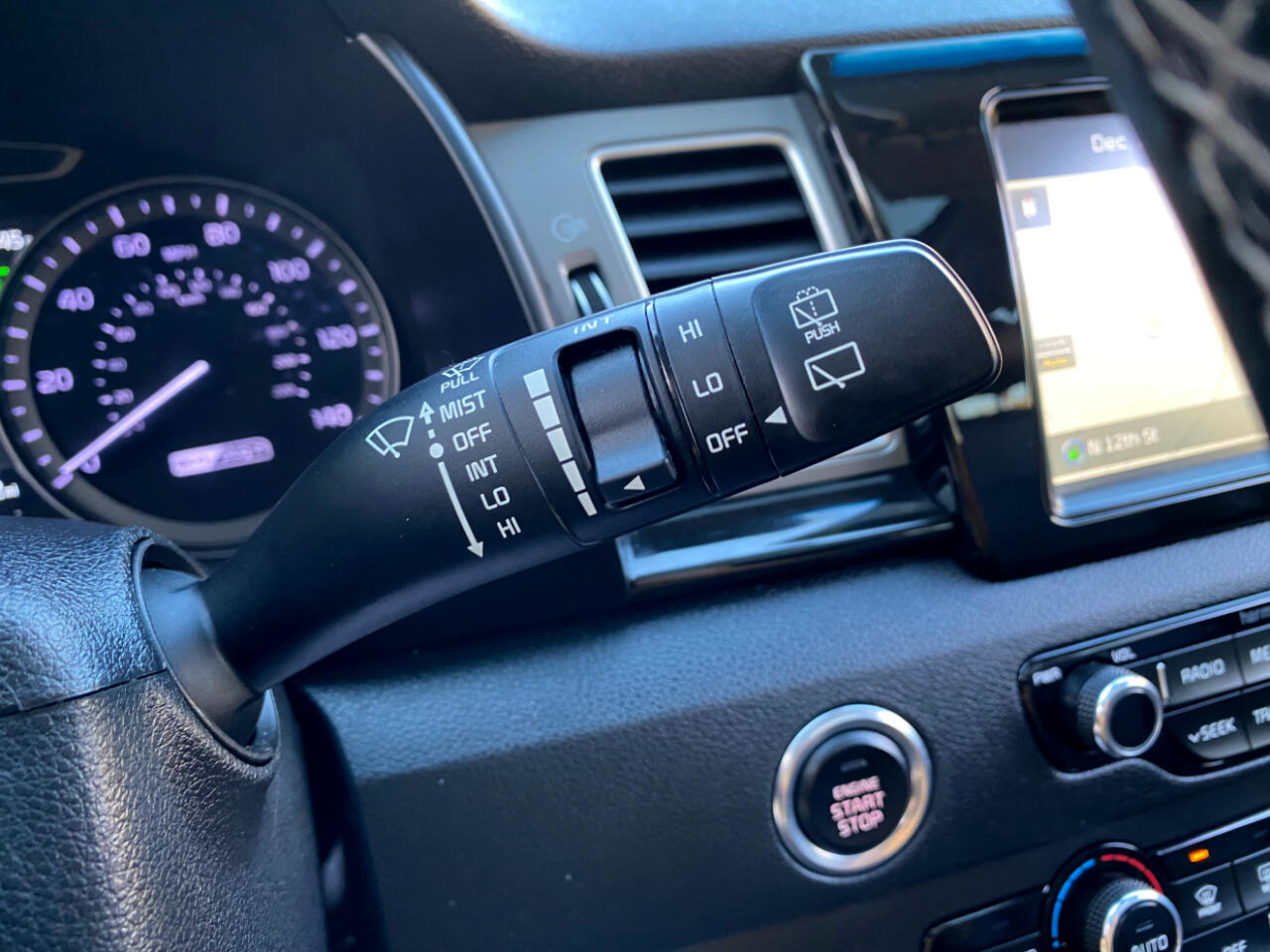 Kia Niro Plug-In Hybrid EX Premium FWD 2019