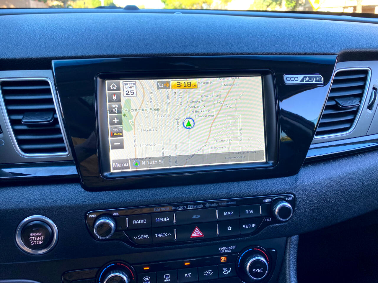 Kia Niro Plug-In Hybrid EX Premium FWD 2019